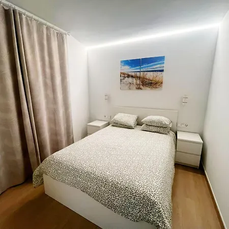 Precioso Carvajal - The Wave Apartment