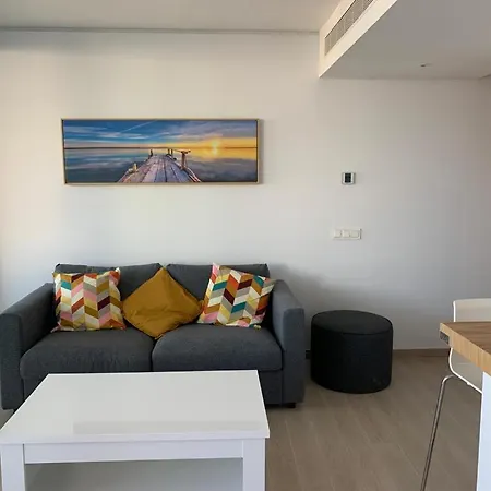 Precioso Carvajal - The Wave Apartment