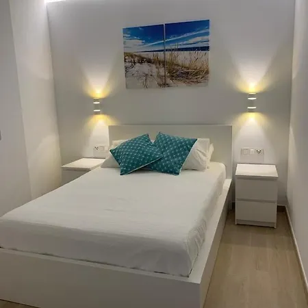 Precioso Carvajal - The Wave Apartment